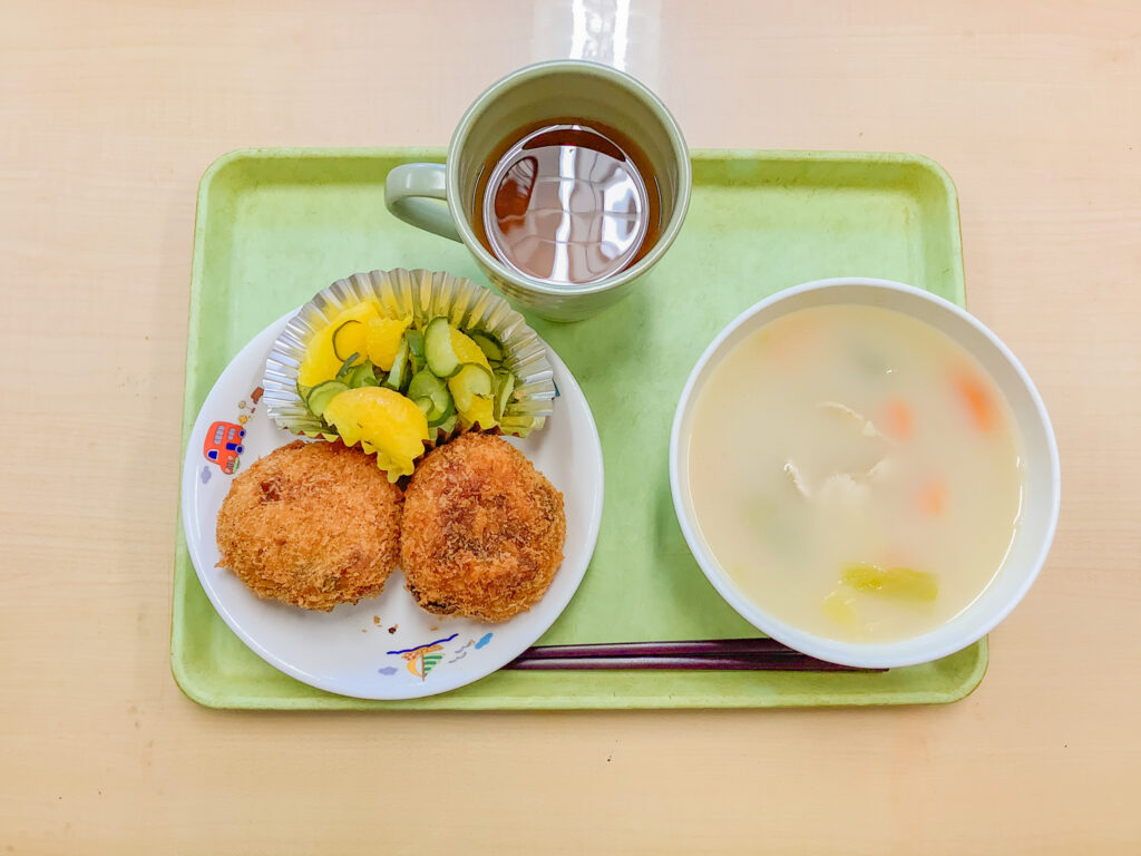 給食